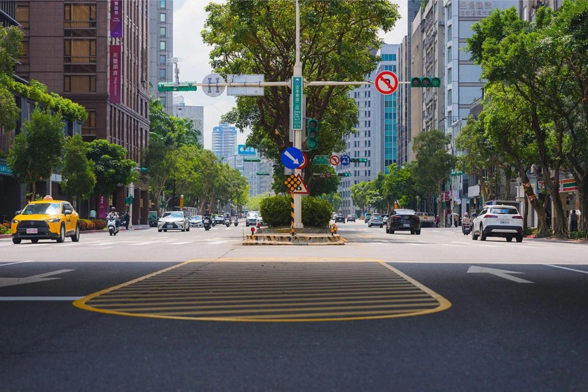 忠孝東路林蔭大道